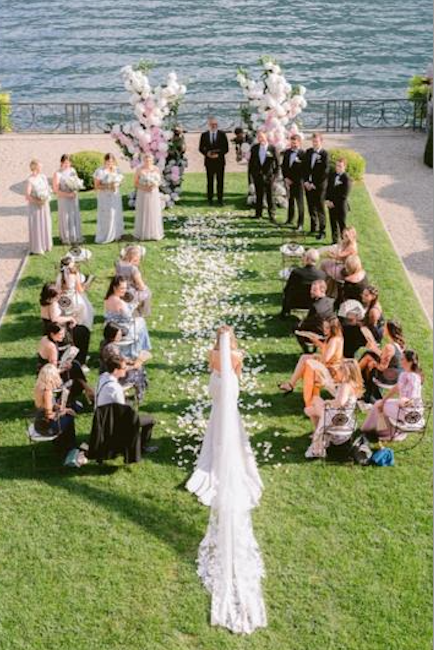 Deluxe Full of Flowers Columns
