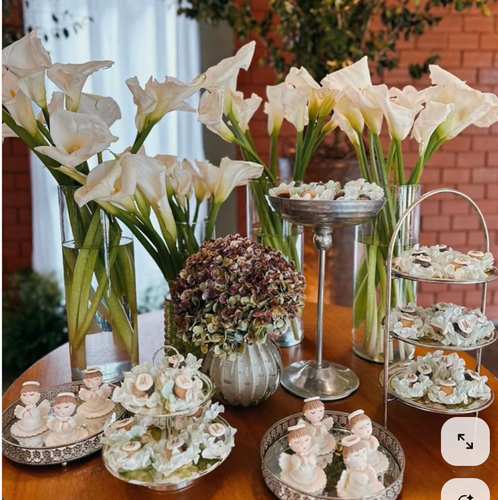 Calla Lily or similar flowers arrangements