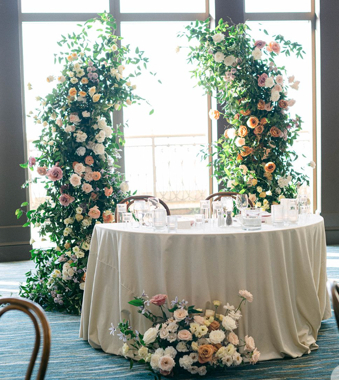 Sweethearth Table (Wedding arch - Candles)