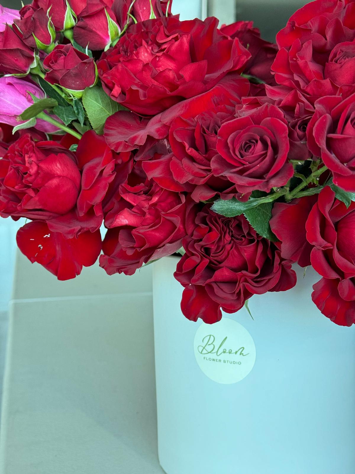 Full Mix Red Flowers