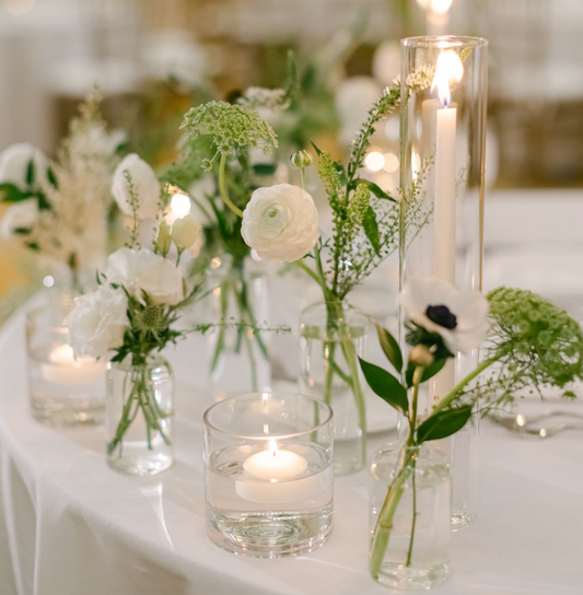 Sweetheart Table (bud vases)