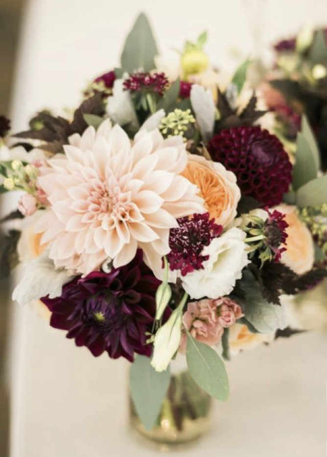 Small flower arrangement (Bar area)
