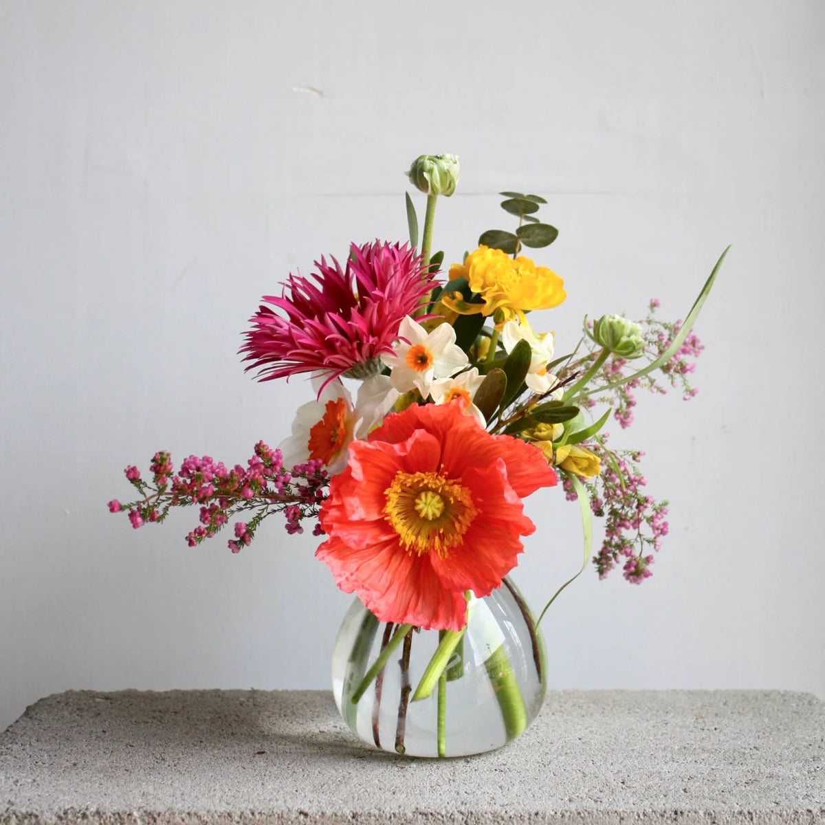 Medium standard rectangular fresh flowers arrangement